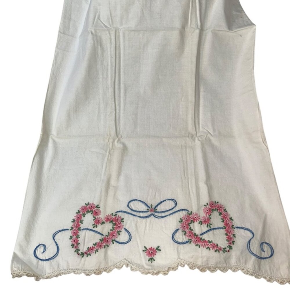 Vintage Hand Embroidered needlepoint Hearts of flowers ONE cotton pillow case